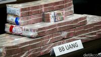 Penampakan Tumpukan Duit Barbuk Judol yang Dikendalikan WN China
