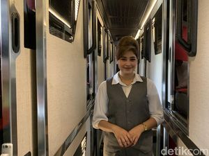 Pramugari Pramugara Sleeper Bus: Membuatkan Kopi-Bersihkan Berak Penumpang