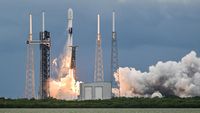 Roket SpaceX Falcon 9 Meluncur, Selidiki Asteroid yang Ditabrak Wahana NASA