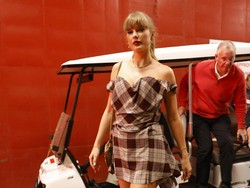 Taylor Swift Jadi Musisi Perempuan Terkaya Versi Forbes, Berapa Hartanya?