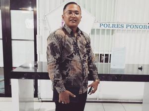 Tim Hukum GUS Bakal Pidanakan Ketua dan Sekretaris DPC PDIP Malang Tim Hukum GUS Bakal Pidanakan Ketua dan Sekretaris DPC PDIP Malang