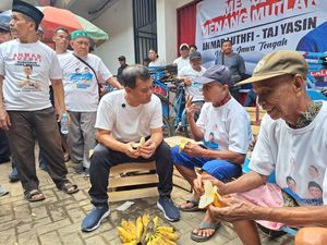 Blusukan di Pasar Wage, Ahmad Luthfi Janji Atasi Naiknya Retribusi Pedagang