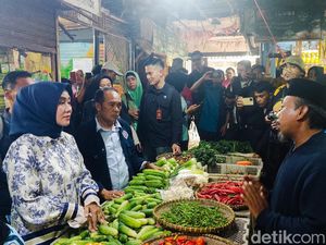 Curhat Pedagang Pasar Cimindi: Sepi Pembeli dan Bangunan Kumuh Curhat Pedagang Pasar Cimindi: Sepi Pembeli dan Bangunan Kumuh