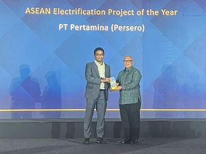 Desa Energi Berdikari Pertamina Raih Penghargaan Tingkat ASEAN Desa Energi Berdikari Pertamina Raih Penghargaan Tingkat ASEAN