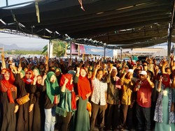 Kampanye di Sumbawa Besar, Firin Pamer Program-program di KSB