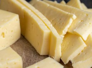 Duh! Singapura Tarik Produk Keju usai Ada Potensi Kontaminasi Bakteri Duh! Singapura Tarik Produk Keju usai Ada Potensi Kontaminasi Bakteri