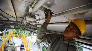 Potret Peremajaan JPO Kuningan Madya Aini Jakarta