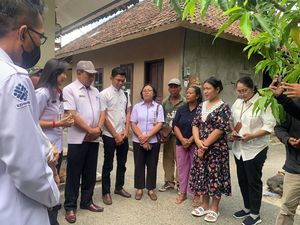 Dek Sri Pilih Hidup Sederhana di Bali daripada Ketakutan di Lebanon