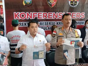 Polda Kepri Tangkap 5 Pelaku Pengiriman PMI Ilegal, 1 Pelaku WN Malaysia Polda Kepri Tangkap 5 Pelaku Pengiriman PMI Ilegal, 1 Pelaku WN Malaysia