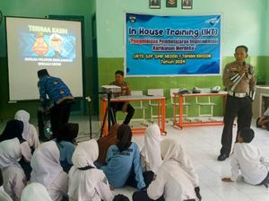 Pelajar di Bondowoso Diminta Tak Gunakan Sepeda Listrik di Jalan Raya Pelajar di Bondowoso Diminta Tak Gunakan Sepeda Listrik di Jalan Raya