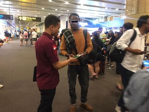 WN Nigeria Diusir dari Bali gegara Sengaja Hilangkan Paspor WN Nigeria Diusir dari Bali gegara Sengaja Hilangkan Paspor