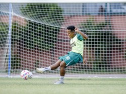 Liga 1: Toni Firmansyah Belajar Banyak dari 3 Gelandang Asing Persebaya