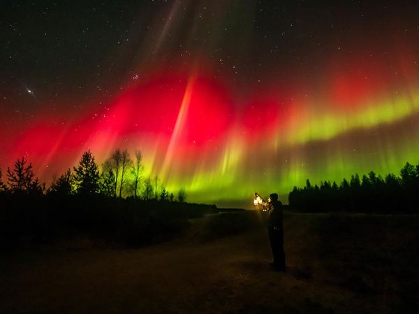 Warna-warni Aurora Terangi Langit Finlandia