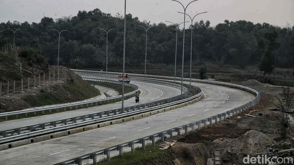 Begini Progres Pembangunan Proyek Tol Japek II Selatan