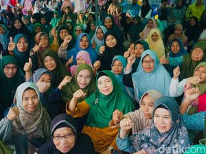 Rohmi Janji Naikkan Insentif Kader Posyandu jika Jadi Gubernur NTB Rohmi Janji Naikkan Insentif Kader Posyandu jika Jadi Gubernur NTB