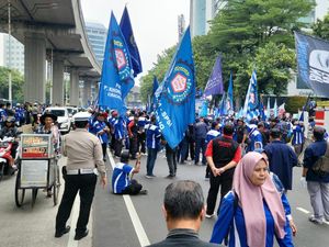 Rasuna Said Macet Parah Imbas Demo, Mampang Arah Kuningan Tersendat