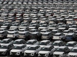 Bisnis Industri Otomotif di RI Tuai Sorotan Bisnis Industri Otomotif di RI Tuai Sorotan
