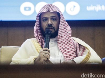 Momen Imam Besar Masjid Nabawi Isi Kuliah Umum di UIN Jakarta