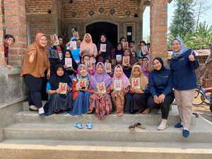 Lewat Bu Karsa, PNM-Unilever Edukasi PHBS ke Keluarga Prasejahtera Lewat Bu Karsa, PNM-Unilever Edukasi PHBS ke Keluarga Prasejahtera