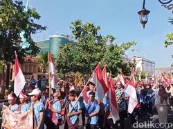 Ratusan Pelajar-Guru Pawai Kenang Perjuangan Tentara Genie Kota Madiun