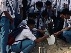 Viral Bu Kantin Meninggal Ditangisi Para Siswa SMAN 2 Trenggalek