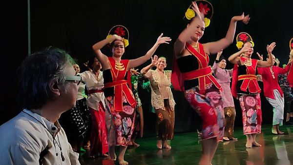 Tari Yapong Buka Pameran Arsip Enam Bulan dan Sekian Pertemuan