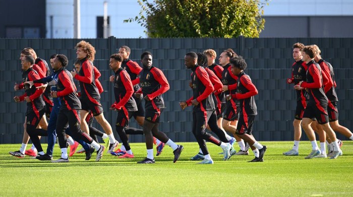 TUBIZE, BELGIUM - OCTOBER 08 : Tielemans Youri midfielder of Belgium, Openda Lois forward of Belgium, Faes Wout defender of Belgium, Ngonge Cyriel of Belgian Team, Mangala Orel midfielder of Belgium, Lukebakio Dodi forward of Belgium, Fofana Malick of Belgian Team,  pictured during a training session of the Belgian National Football team at the Football Center Base Camp prior to the UEFA Nations League games against Italy on October 8, 2024 in Tubize, Belgium, 08/10/2024 ( Photo by Vincent Kalut / Photo News via Getty Images)