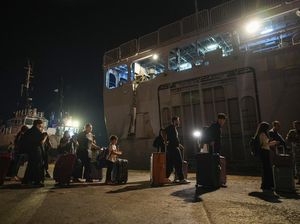 Evakuasi Warga Negaranya di Lebanon, Turki Kirim 2 Kapal Angkatan Laut