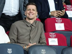 Kebiasaan Merokoknya Disorot, Szczesny Masa Bodoh Kebiasaan Merokoknya Disorot, Szczesny Masa Bodoh