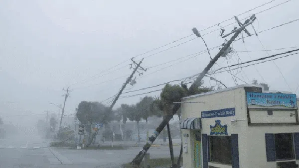 Bingkai Sepekan: Amukan Badai Milton di Wilayah AS