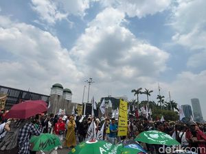 Video Ada Massa Demo di DPR Bikin Lalin Gatsu Tersendat