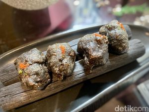 Oishii! Karage yang Hitam Pekat hingga Dessert Mont-Blanc Buatan Chef Jepang Oishii! Karage yang Hitam Pekat hingga Dessert Mont-Blanc Buatan Chef Jepang