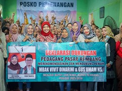 Pedagang Pasar Rembang Deklarasi Menangkan Vivit-Gus Umam