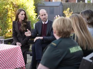Kate Middleton Bertugas Lagi, Perdana Setelah Selesai Kemoterapi Kanker Kate Middleton Bertugas Lagi, Perdana Setelah Selesai Kemoterapi Kanker