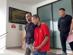 Penampakan Armor Toreador Diserahkan ke Jaksa: Berkacamata-Tangan Diborgol