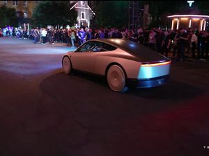 Mengintip Robotaxi Cybercab, Taksi Canggih Buatan Tesla Mengintip Robotaxi Cybercab, Taksi Canggih Buatan Tesla