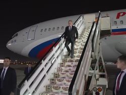 Video: Putin Tiba di Turkmenistan Jelang Pertemuan dengan Presiden Iran
