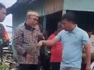 Viral Kades di Gorontalo Usir Camat gegara Listrik Rumah Warganya Dicabut Viral Kades di Gorontalo Usir Camat gegara Listrik Rumah Warganya Dicabut