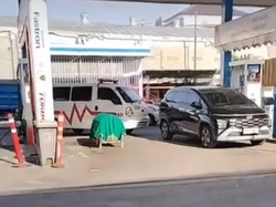 Duduk Perkara Ambulans Keluarkan Keranda gegara Dilarang Beli BBM di Semarang