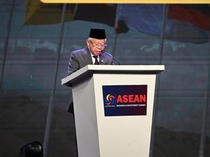 Hadiri AIPF, Maruf Sebut ASEAN Punya Peran Gerakkan Pertumbuhan Ekonomi Dunia Hadiri AIPF, Maruf Sebut ASEAN Punya Peran Gerakkan Pertumbuhan Ekonomi Dunia