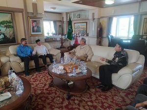 Catatan Farhan-Erwin untuk Perguruan Tinggi di Bandung