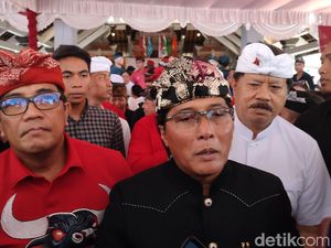 Kampanye di Tabanan, Giri Janji Bangun Jalan, RS, hingga Ambulans Desa