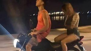 Kumpulan Foto Random Bikin Nyengir, Absurd Banget