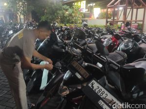 100 Motor Balap Liar Diamankan di Sidoarjo 100 Motor Balap Liar Diamankan di Sidoarjo