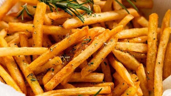 10 Makanan Sumber Karbohidrat yang Bikin Perut Buncit, BB Sulit Turun