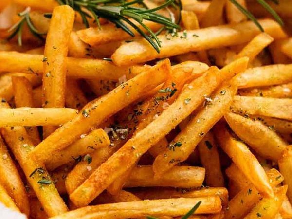 10 Makanan Sumber Karbohidrat yang Bikin Perut Buncit, BB Sulit Turun