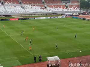 Sriwijaya FC Ditahan Imbang PSMS, Striker Asing Jadi Kambing Hitam Sriwijaya FC Ditahan Imbang PSMS, Striker Asing Jadi Kambing Hitam