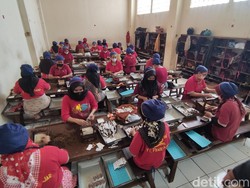 Pelaku Industri Apresiasi Keputusan Pemerintah Tidak Naikkan Cukai Pelaku Industri Apresiasi Keputusan Pemerintah Tidak Naikkan Cukai