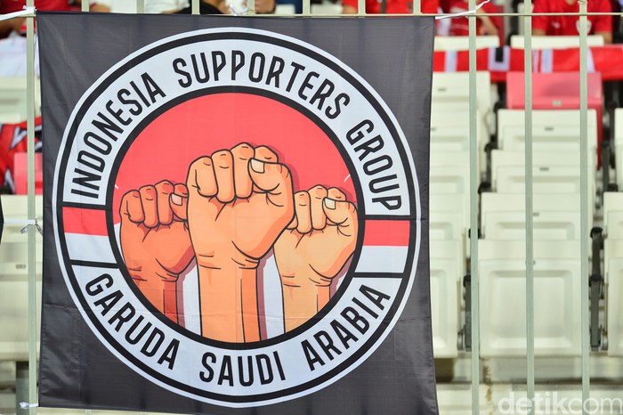 Suporter Timnas Indonesia di Bahrain Suporter Timnas Indonesia di Bahrain