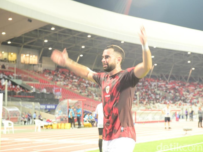 Suporter Timnas Indonesia di Bahrain